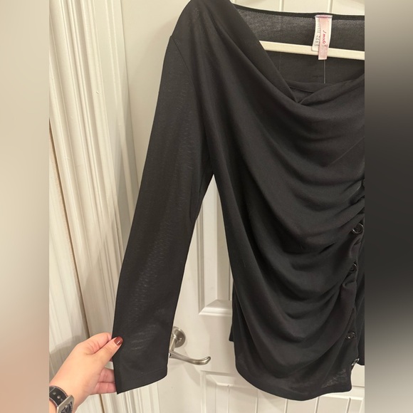 J Mode NWT Large Black Cowl Neck Button Top - Picture 5 of 6